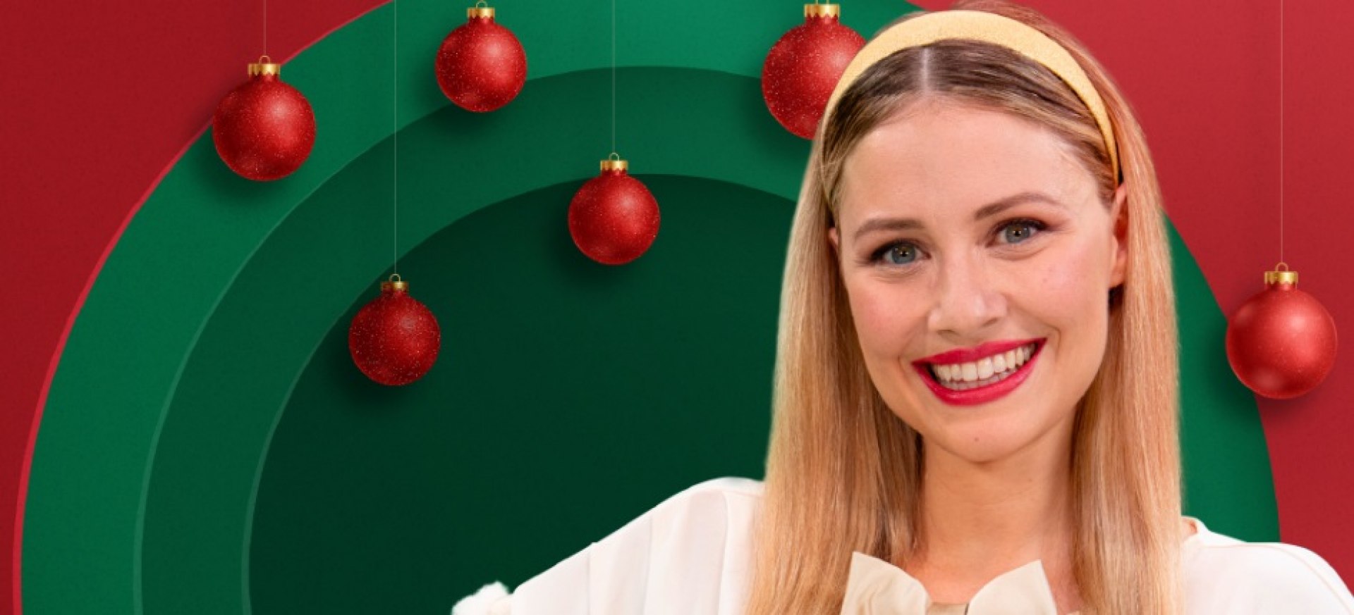 A Magical Christmas with Carolina
