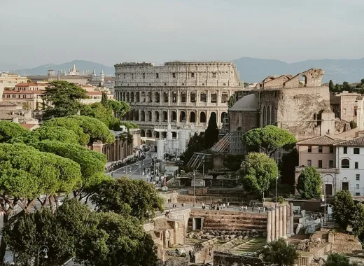 A day in Rome, Round trip train ticket from Milan to Rome and Rome Hop On Hop Off Tour